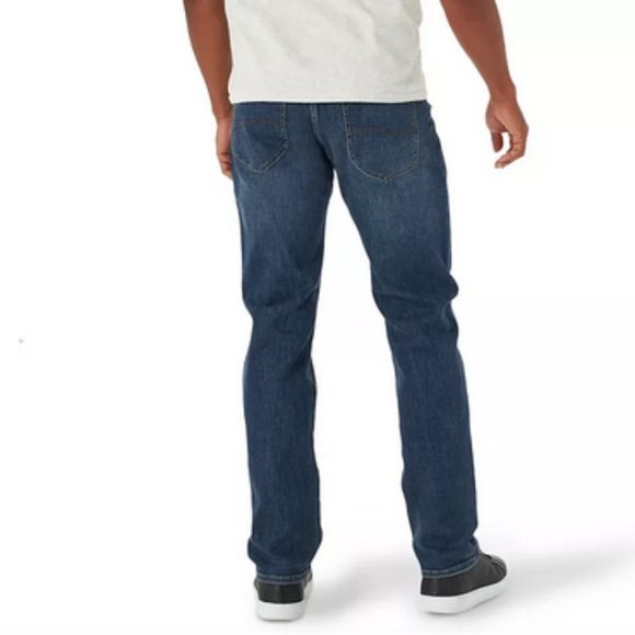 Men's Lee® Extreme Motion Straight-Leg Jeans - Picture 3 of 5